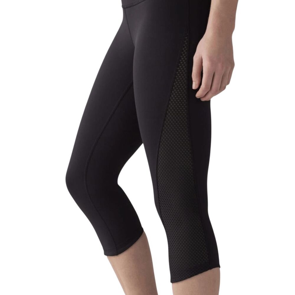 LULULEMON ATHLETICA Keep Score Crop (17') in Black Size 6